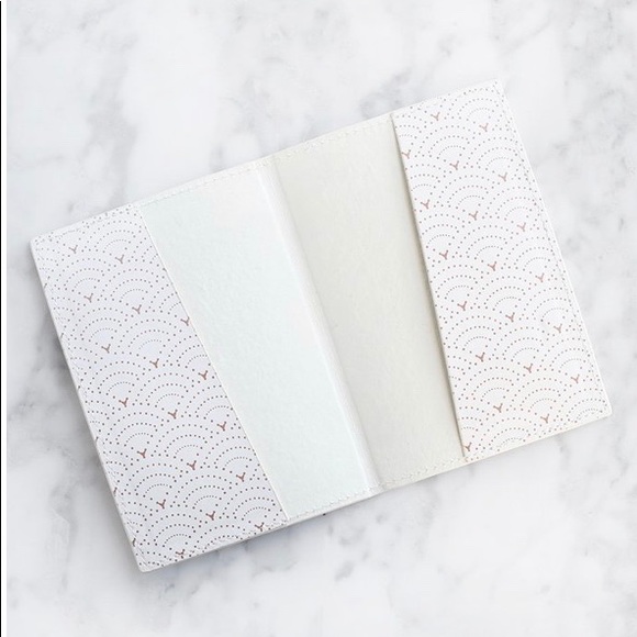 The Jet Set Diaries Passport Luggage Tag - Picture 5 of 8